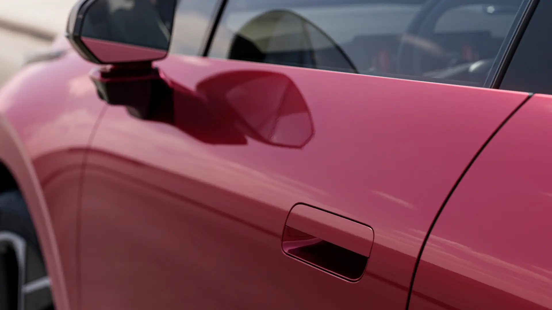 Lynk & Co 02 Techno magenta
