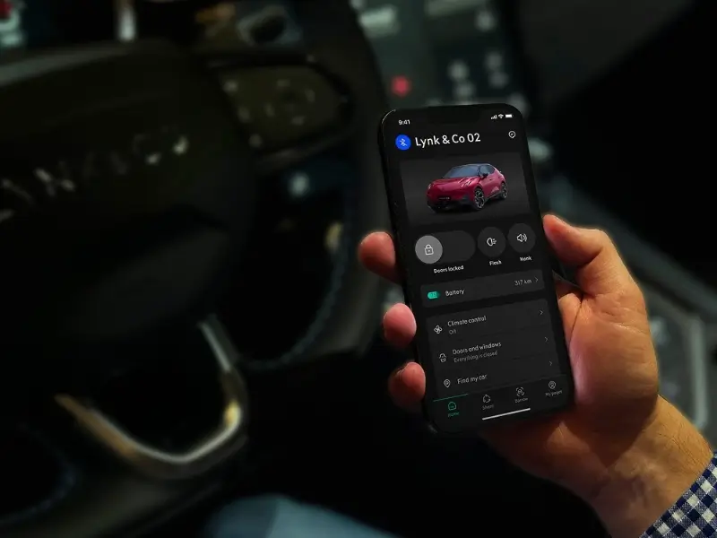 Conectivitate Lynk & Co 08